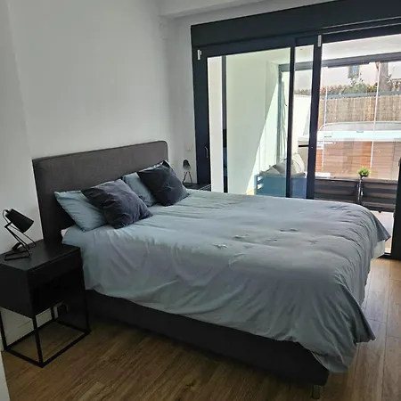 1 Chambre, Grande Terrasse, Jacuzzi Privé *