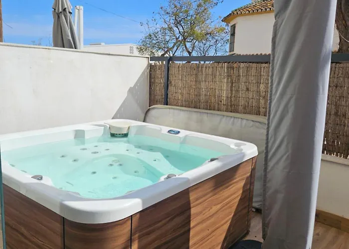 Апартаменты 1 Chambre, Grande Terrasse, Jacuzzi Prive *