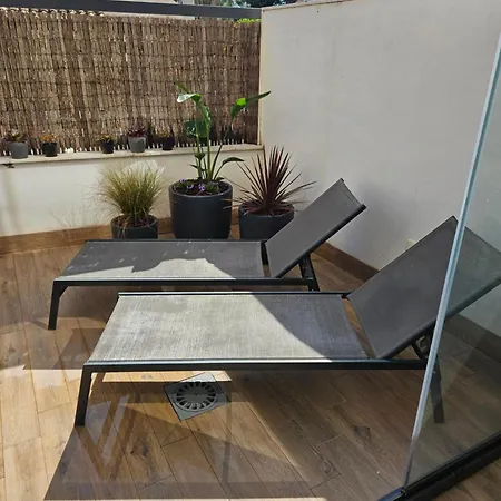 1 Chambre, Grande Terrasse, Jacuzzi Prive Apartman *